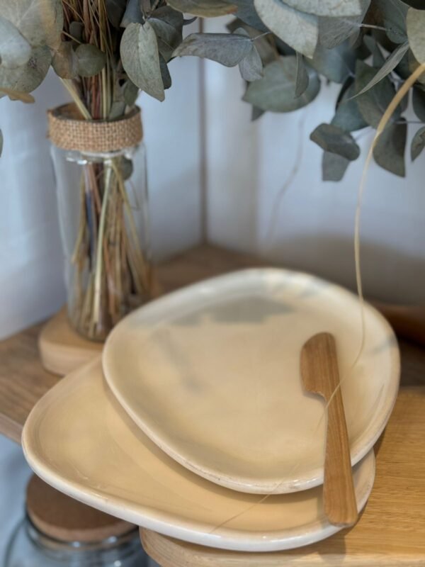Plato irregular ceramica malie 18cm